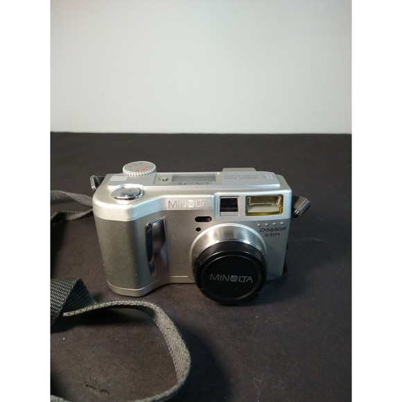 Konica Minolta Dimage S304 Digital Camera, 3.3 MP, Sliver, 4X Opticsl Zoom-Works